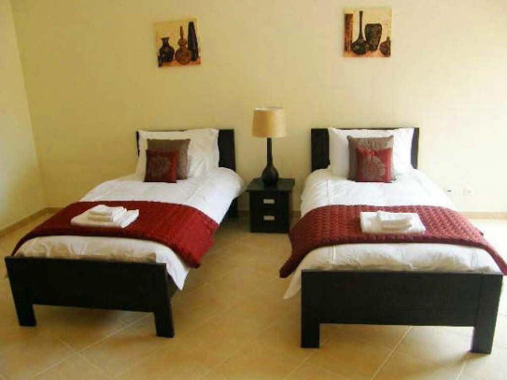 Luxury Two Br Pool View Beach Side Apartment At Algarve'S Longest Beach Armacao de Pera Exterior photo